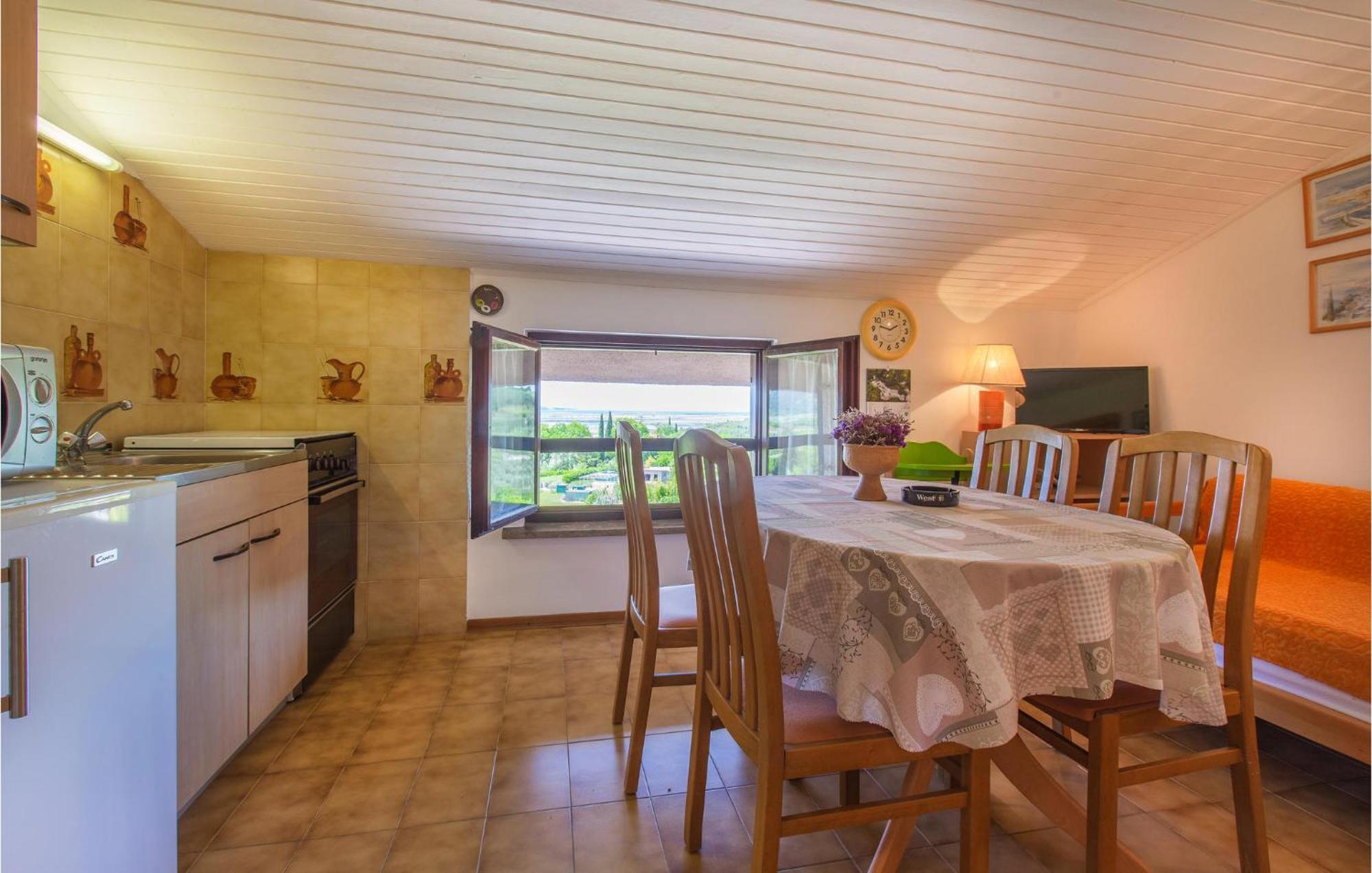 Amazing Apartment In Secovlje With Kitchen Zewnętrze zdjęcie