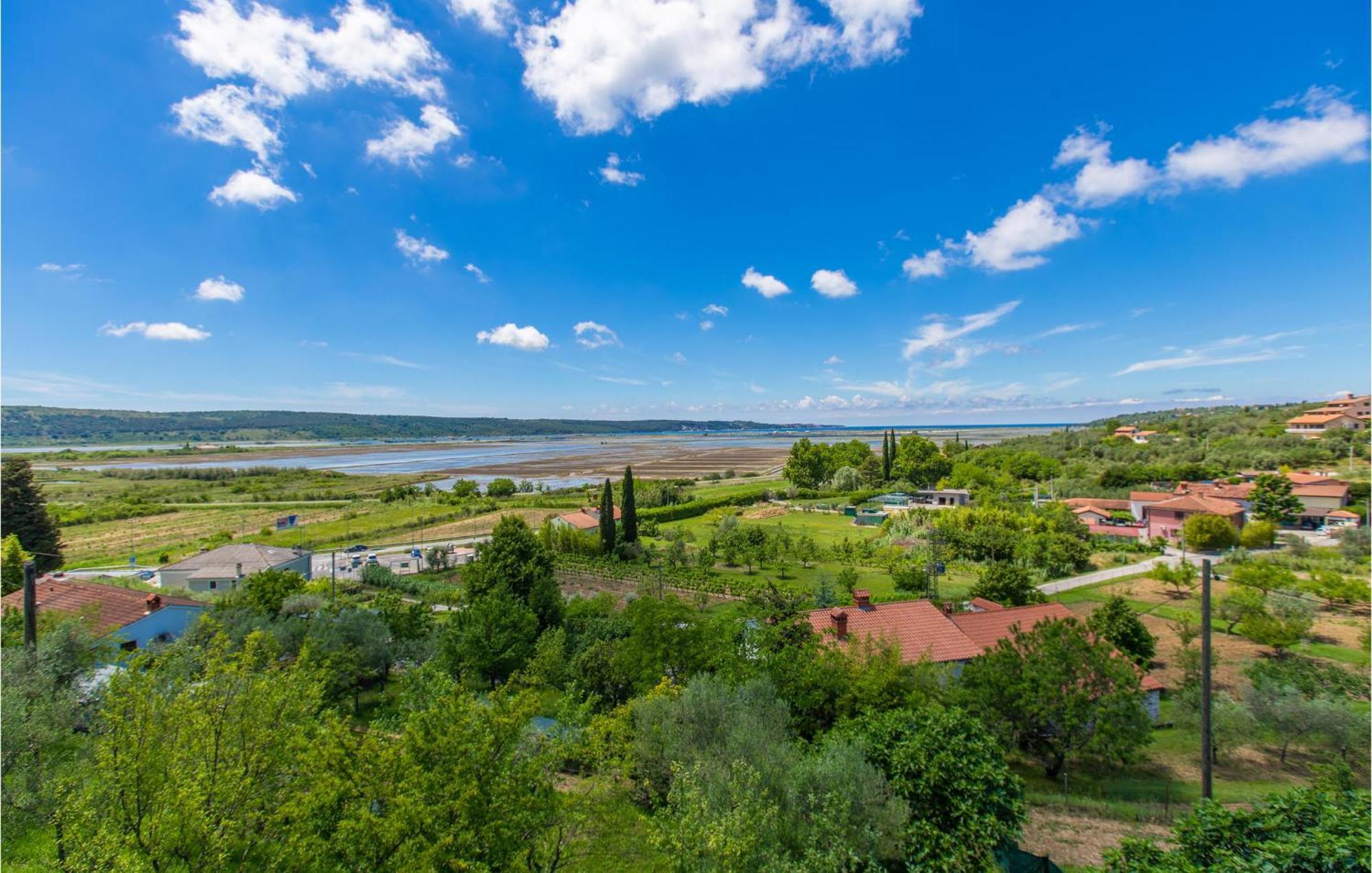Amazing Apartment In Secovlje With Kitchen Zewnętrze zdjęcie