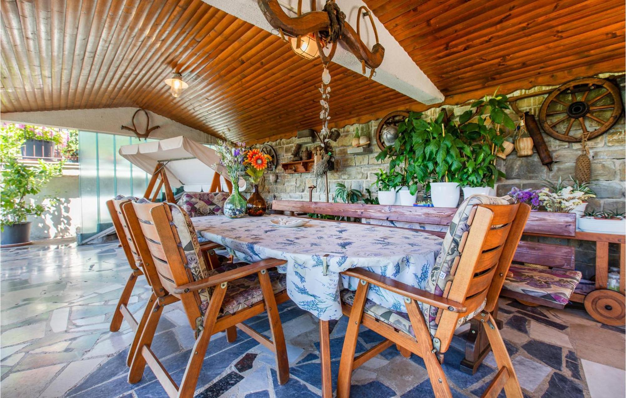 Amazing Apartment In Secovlje With Kitchen Zewnętrze zdjęcie