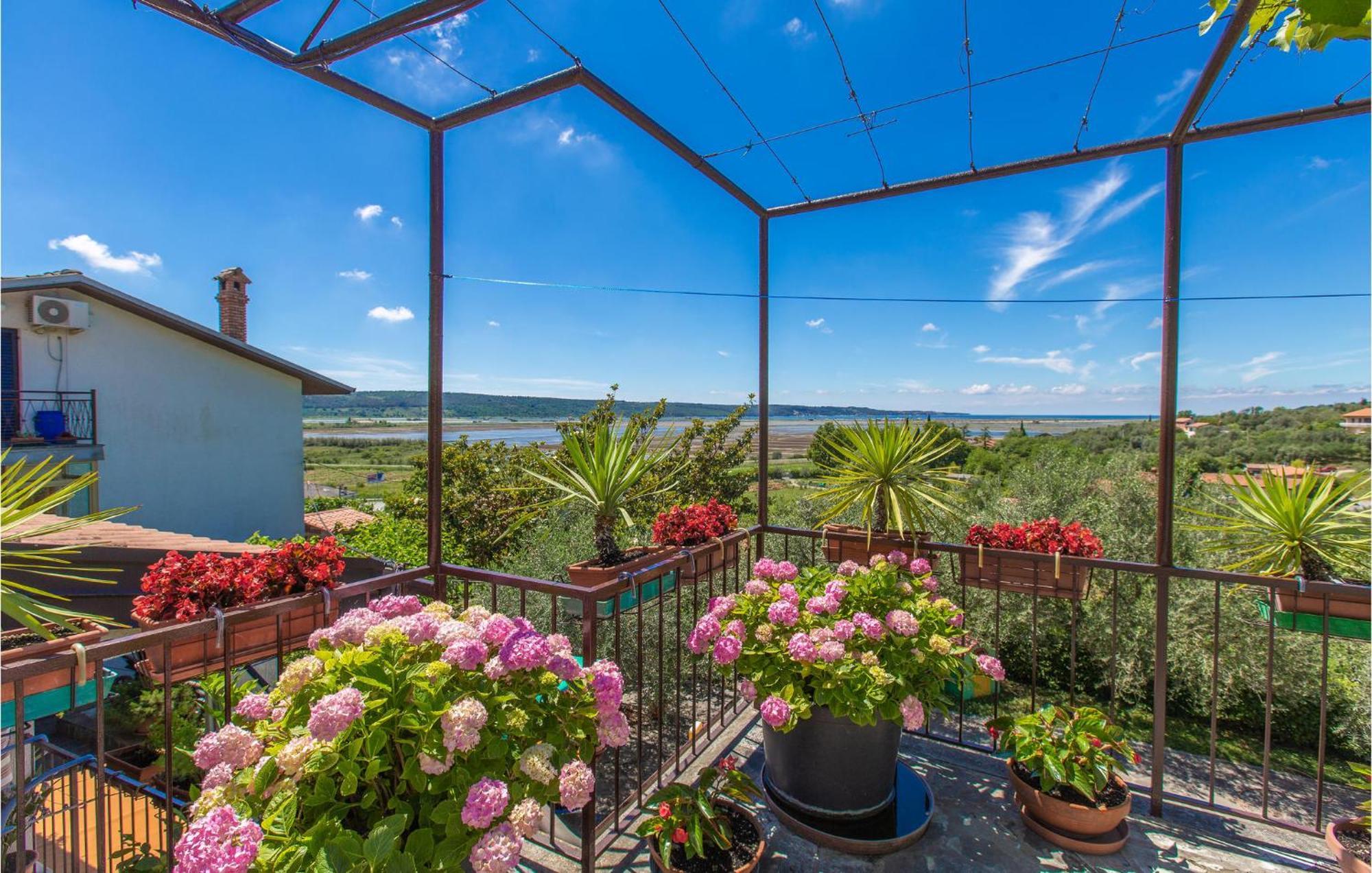 Amazing Apartment In Secovlje With Kitchen Zewnętrze zdjęcie