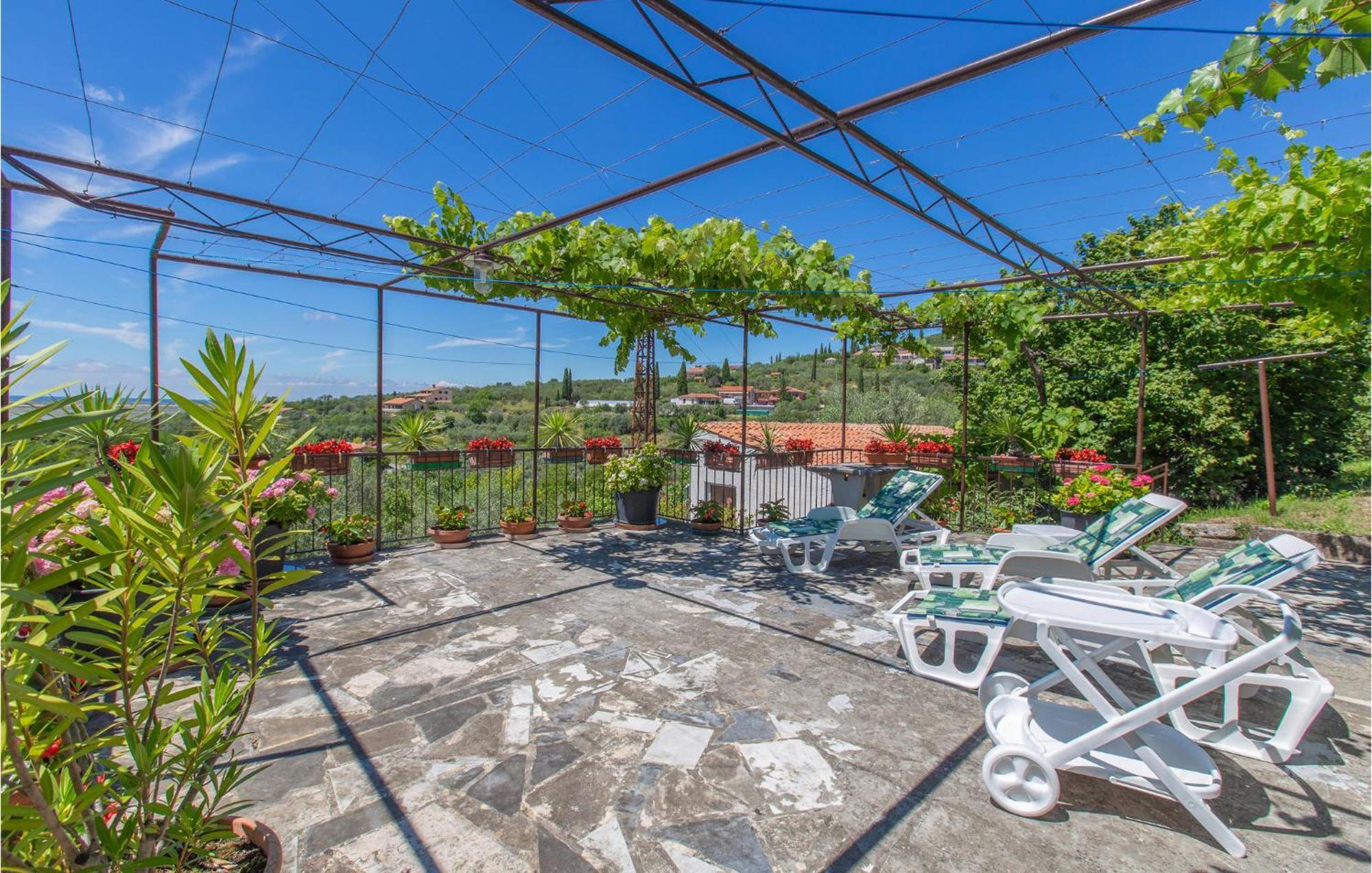 Amazing Apartment In Secovlje With Kitchen Zewnętrze zdjęcie